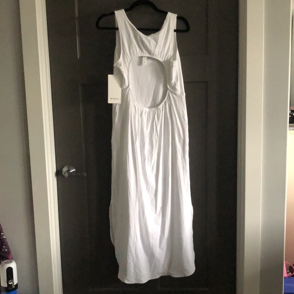 Lululemon open back midi dress size 8 - Picture 4 of 5